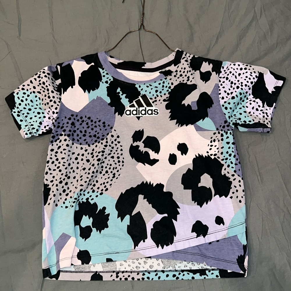 Like New Girls Adidas shirt